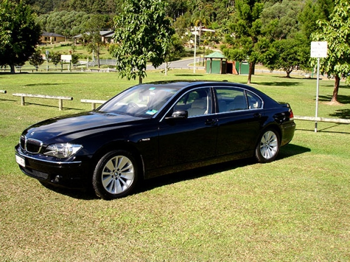 17 uploaded 1 1 Formal Car Hire Gold Coast Accent Limousines
